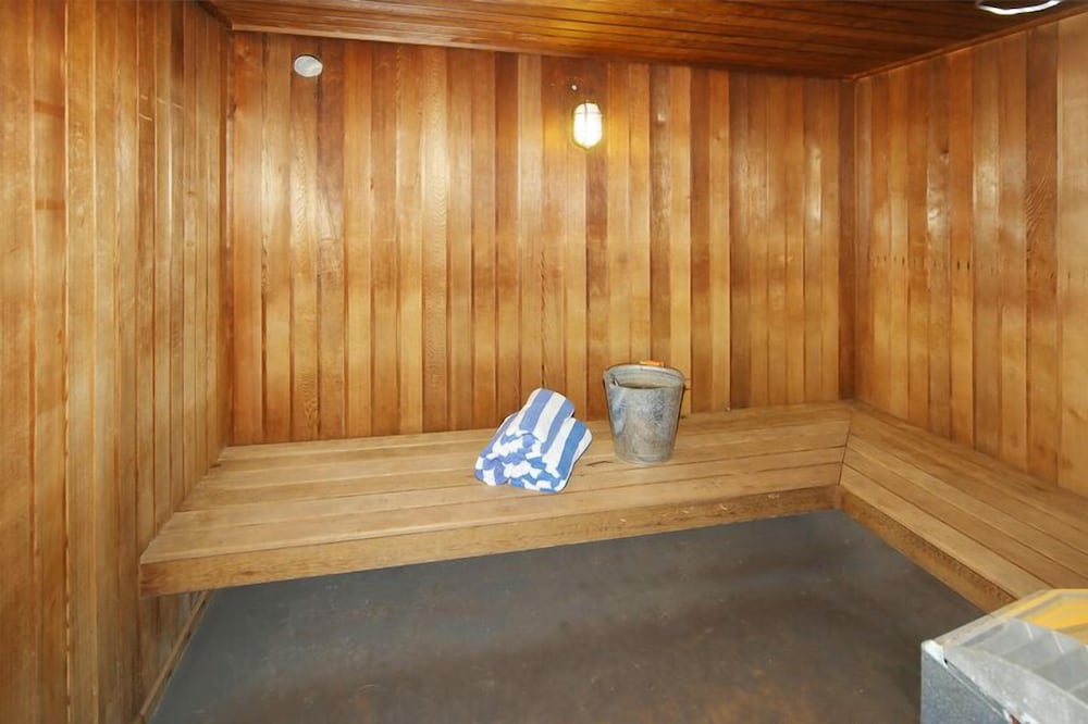 Coolum Beach Resort 29/58