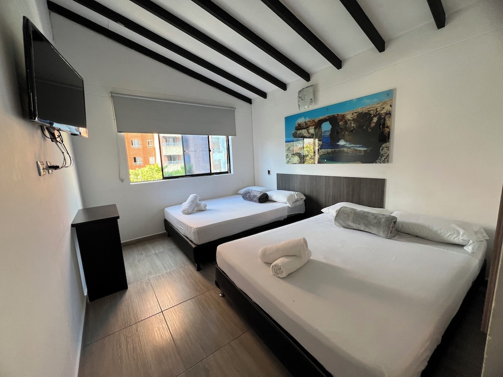 Hotel Jardin de Laureles Medellin 7/28