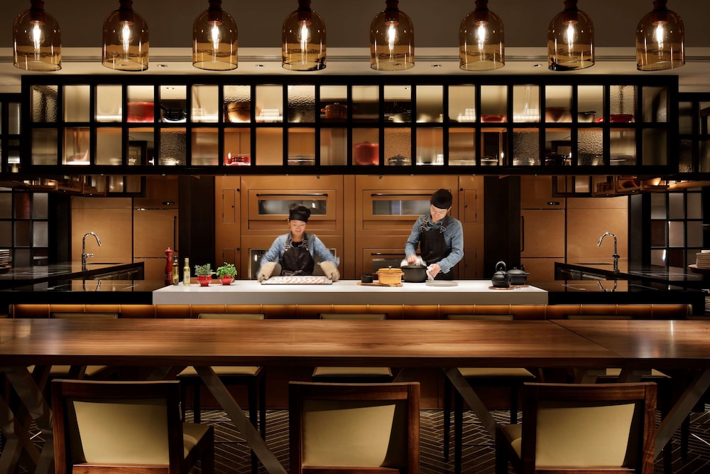 Hyatt Centric Ginza Tokyo 64/69