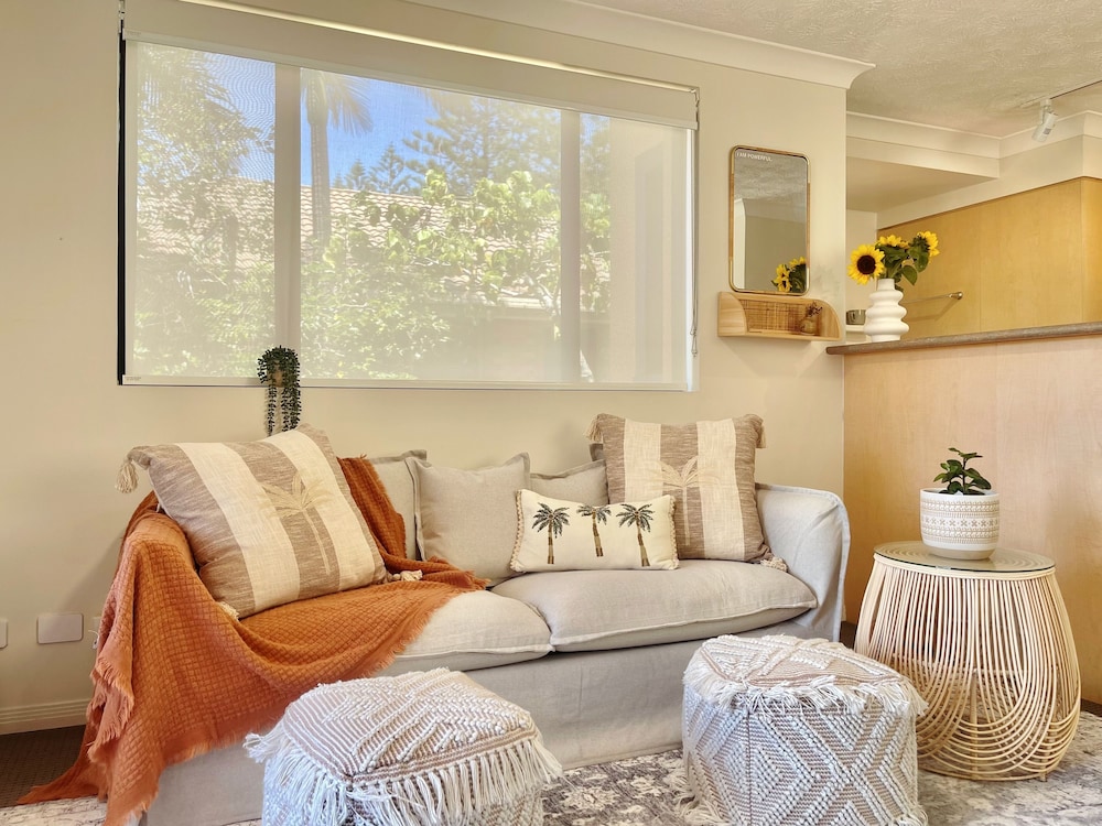 Mermaid Beach Park View 55/72