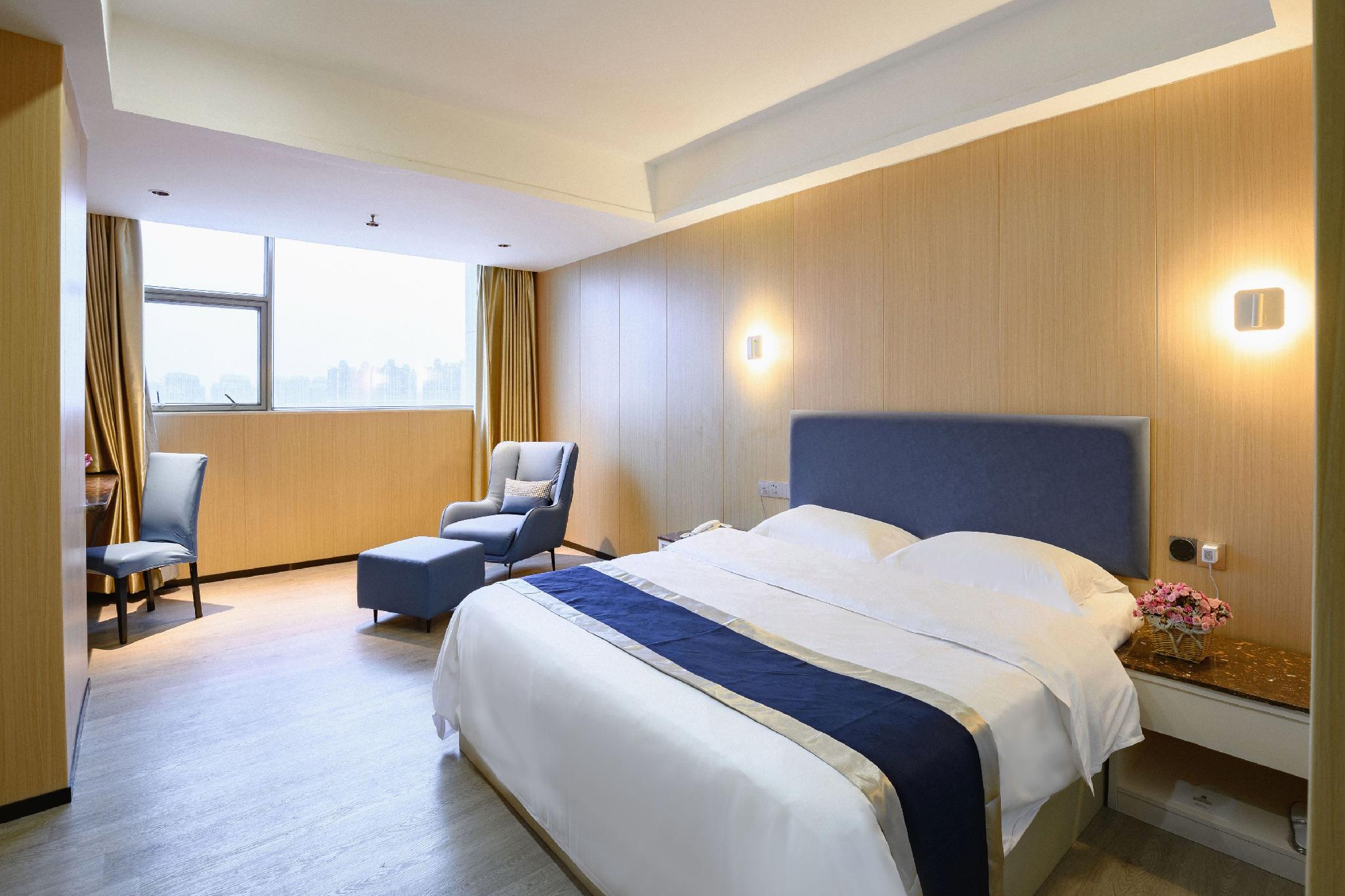 Green Island Holiday Hotel 30/59