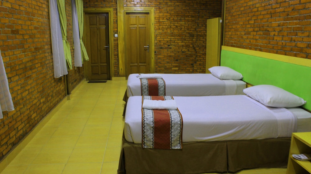 Jambuluwuk Convention Hall And Resort Puncak 22/56