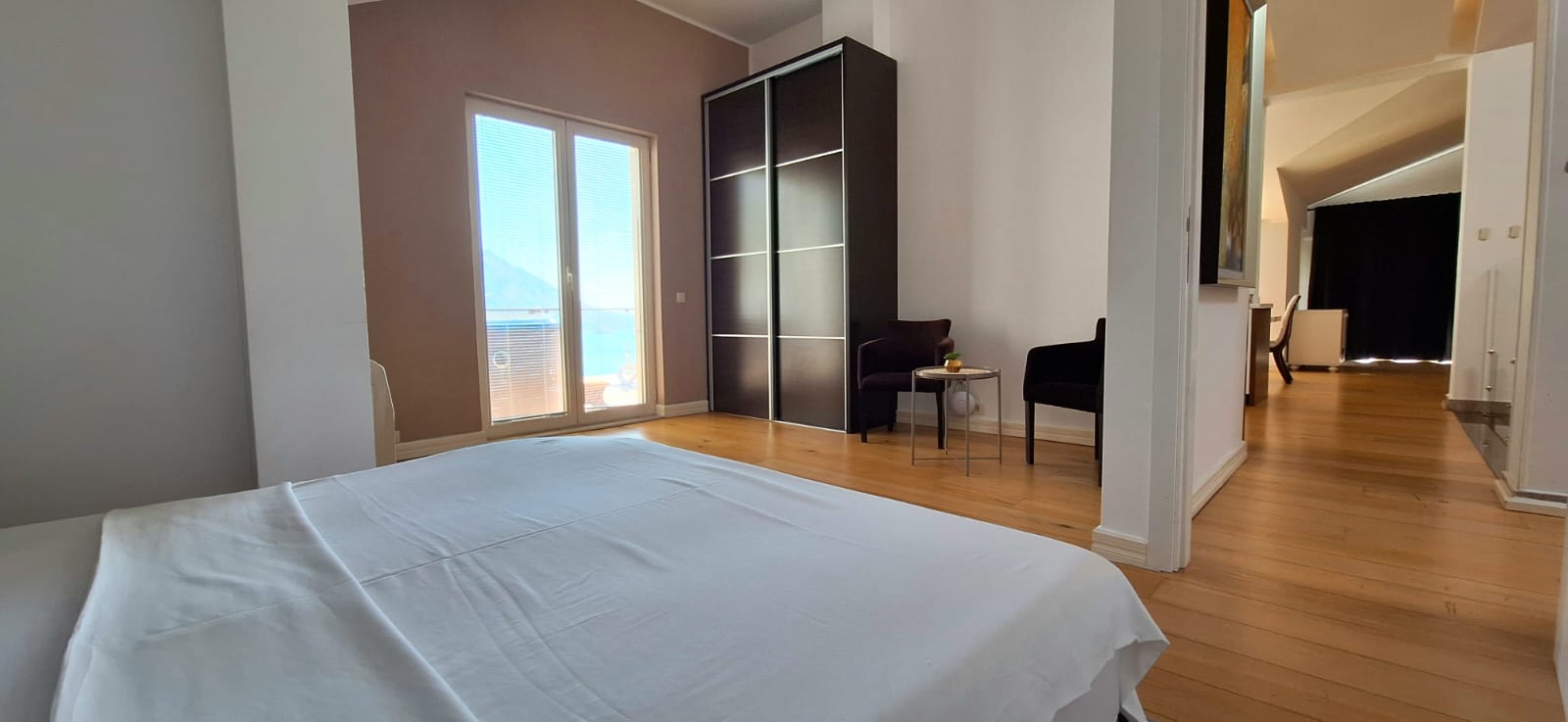 Penthouse, Apartment