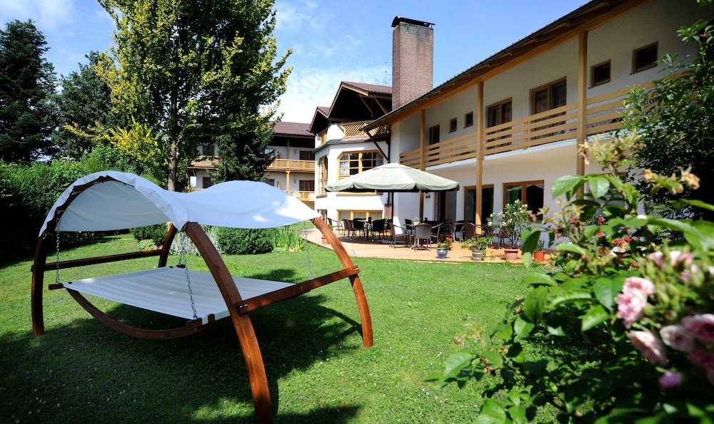 Hotel Lindenhof 69/76