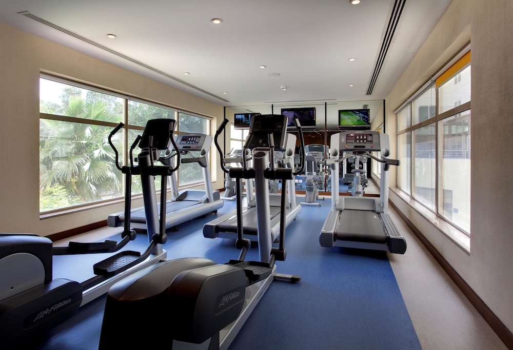 بارك إن باي راديسون الخبر(Park Inn By Radisson Al Khobar Hotel) 43/74