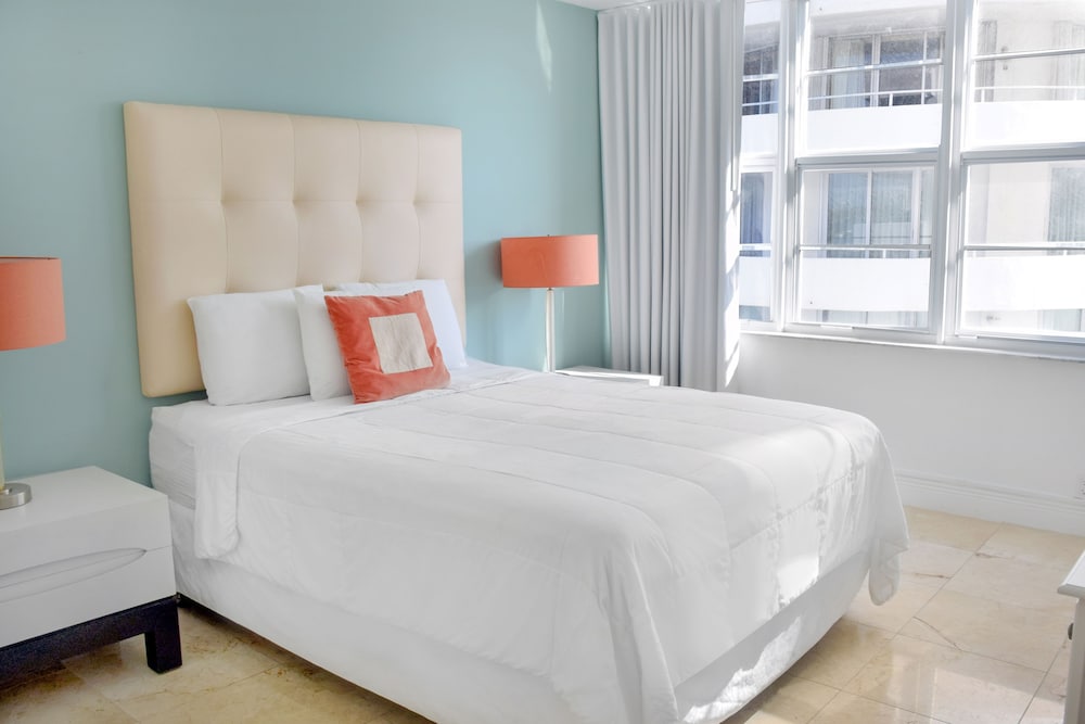 3 Bedrooms, Premier, Suite, 1 King and 2 Queen Beds, Bay View, 2 Bathrooms