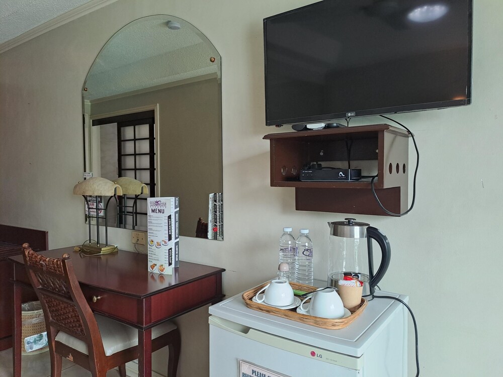 Wild Orchid Resort 68/83