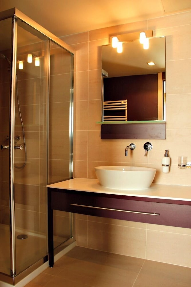 Szent Gellert Hotel 27/29