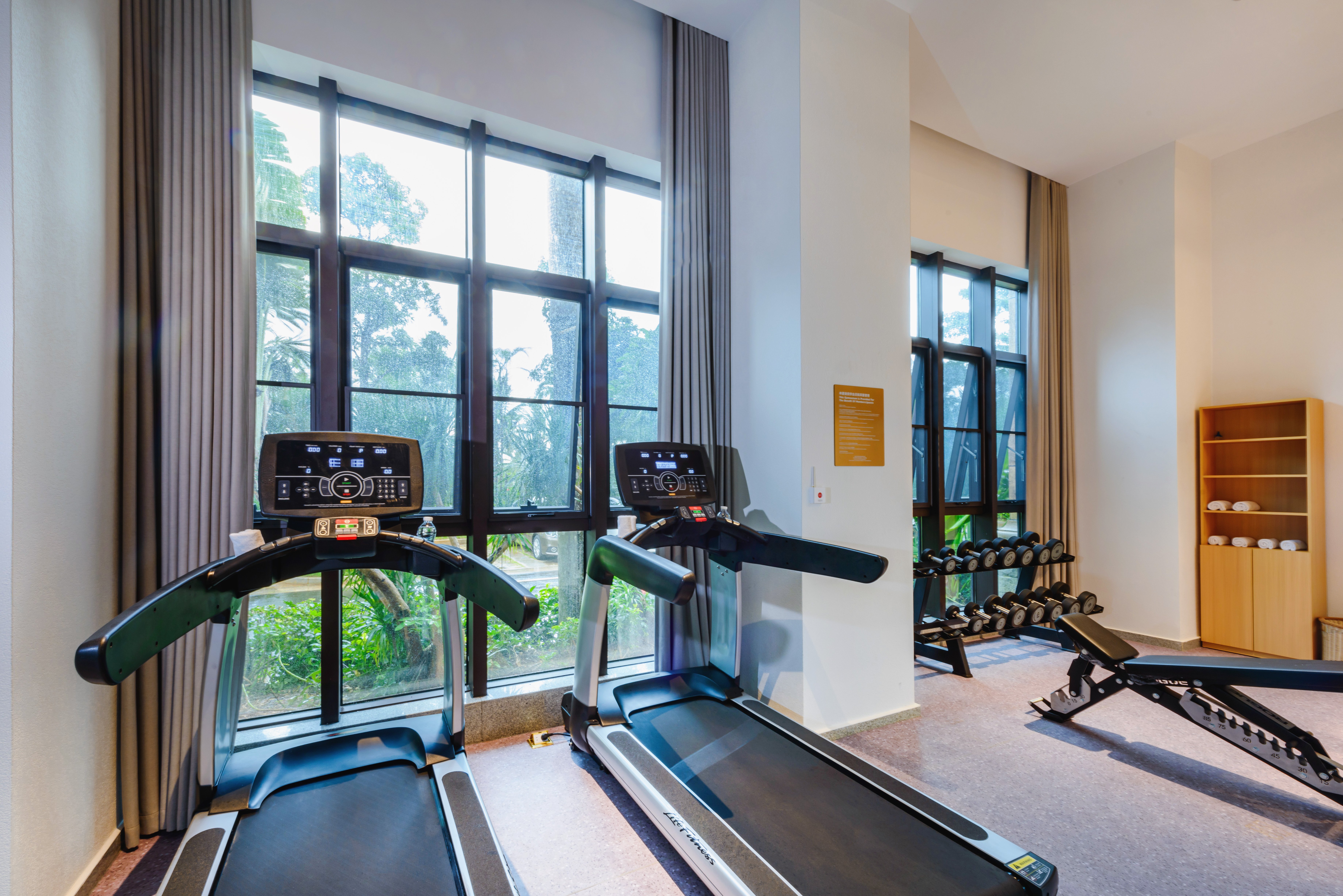 HOLIDAY INN EXPRESS HAIKOU WEST COAST 21/50