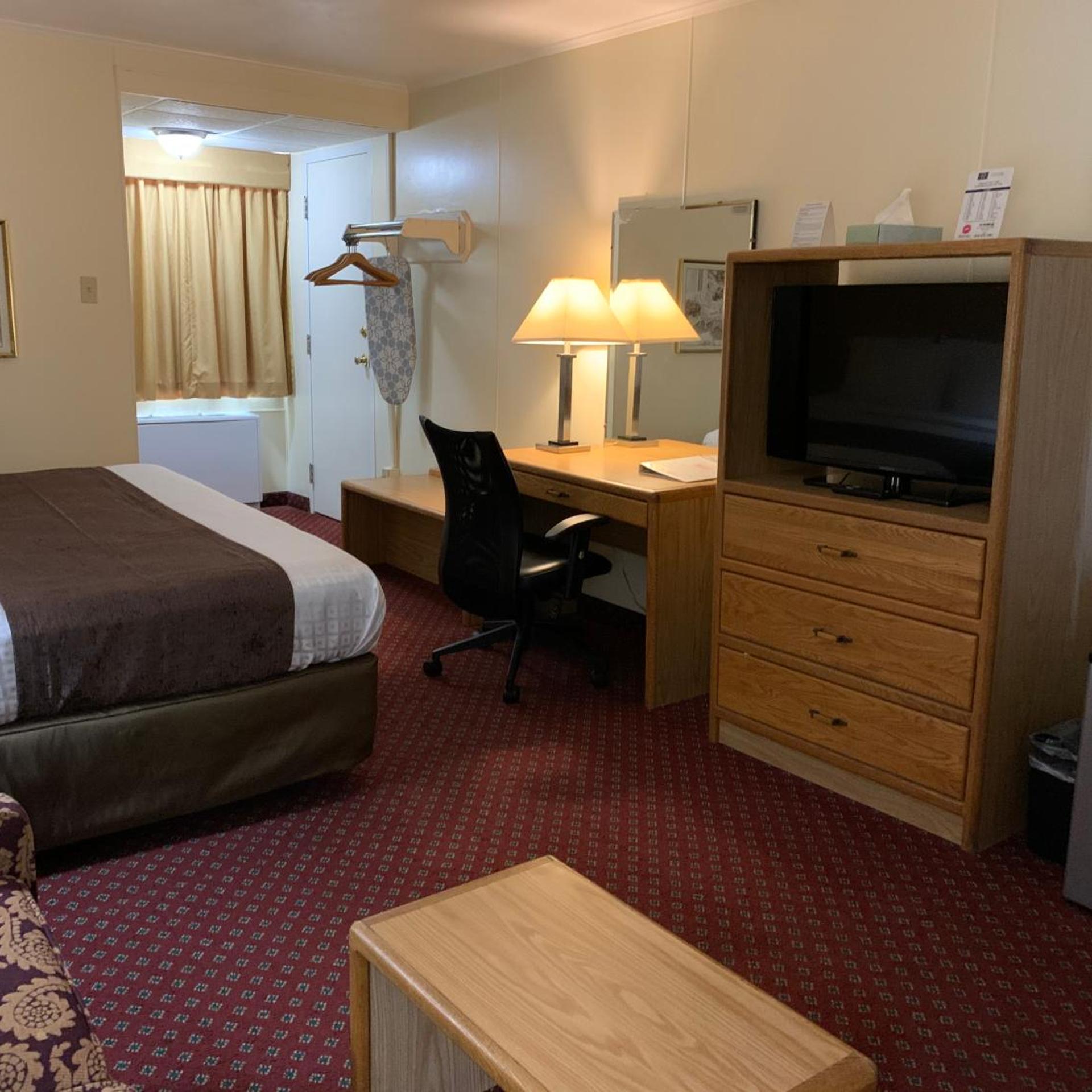 Red Carpet Inn & Suites 36/50