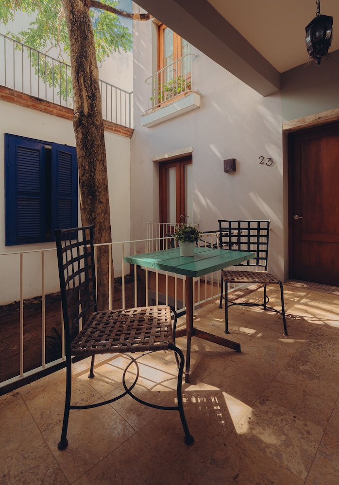 LUCA HOTEL 54/63