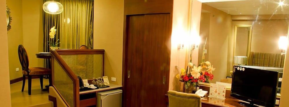 Royal Garden Hotel 32/44
