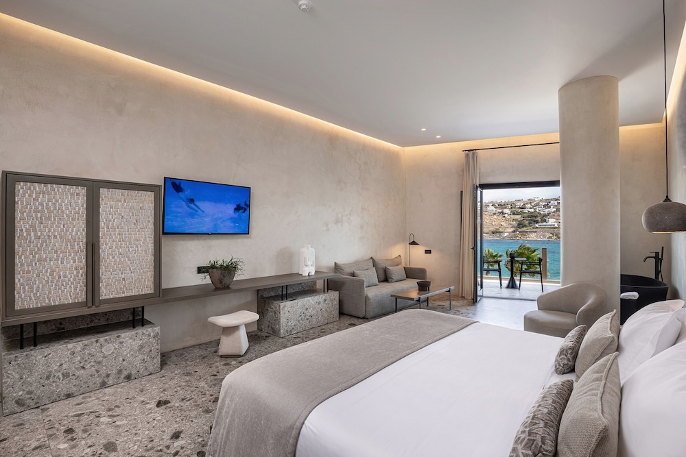 Aeonic Suites and Spa - Adults Only 9/50