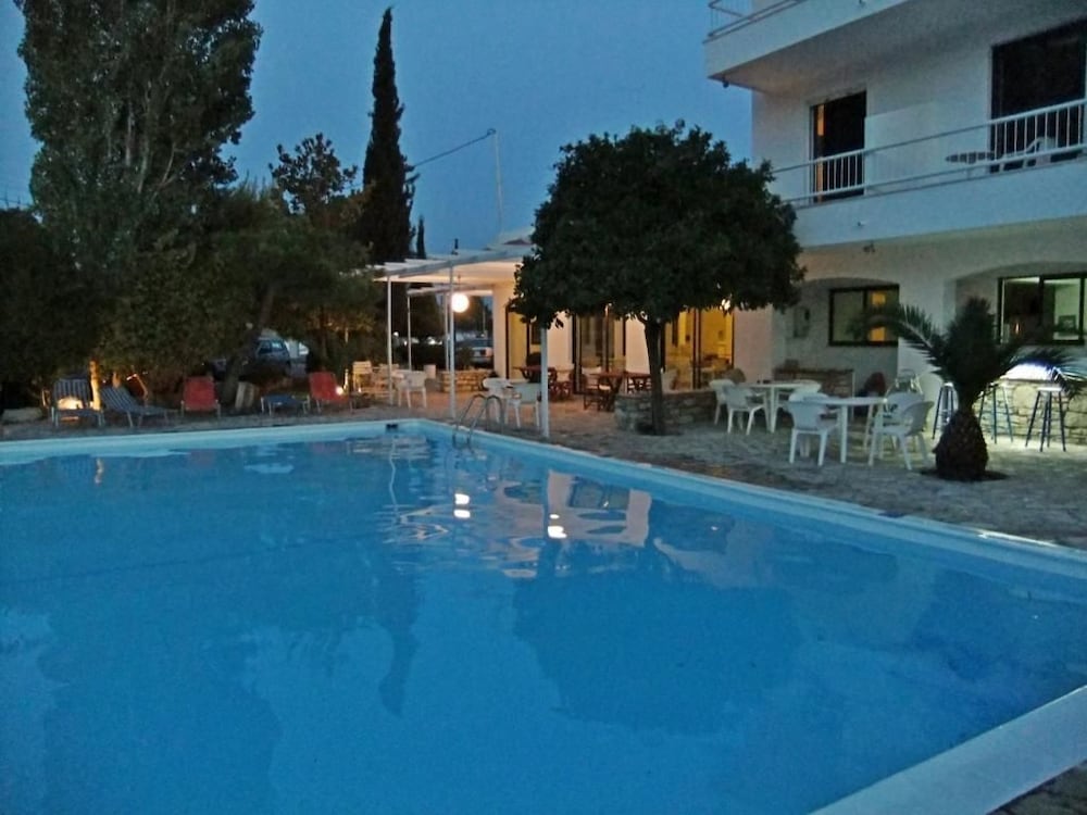 Apollon Hotel 6/28