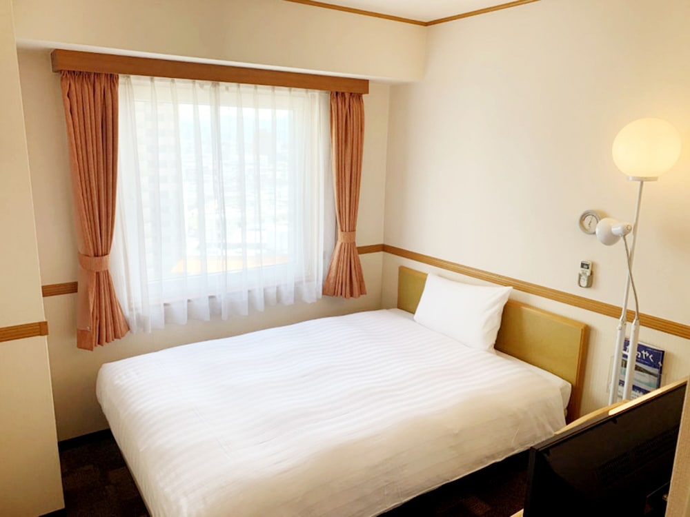 Toyoko Inn Higashi-Hiroshima Ekimae 18/50