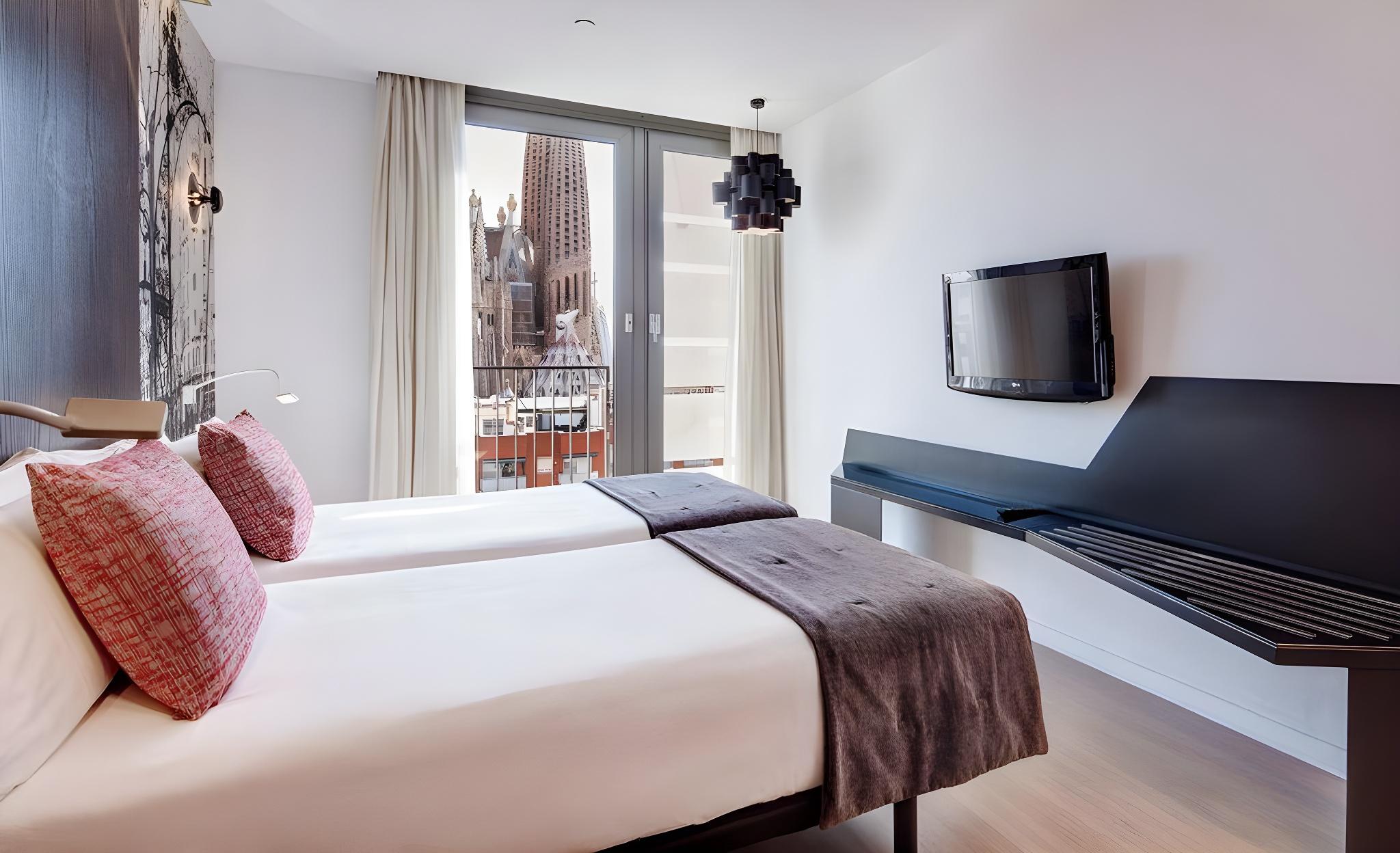 Classic, Family, Twin Beds, Sagrada Familia View