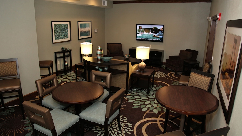 STAYBRIDGE SUITES LINCOLN NORTHEAST 36/59