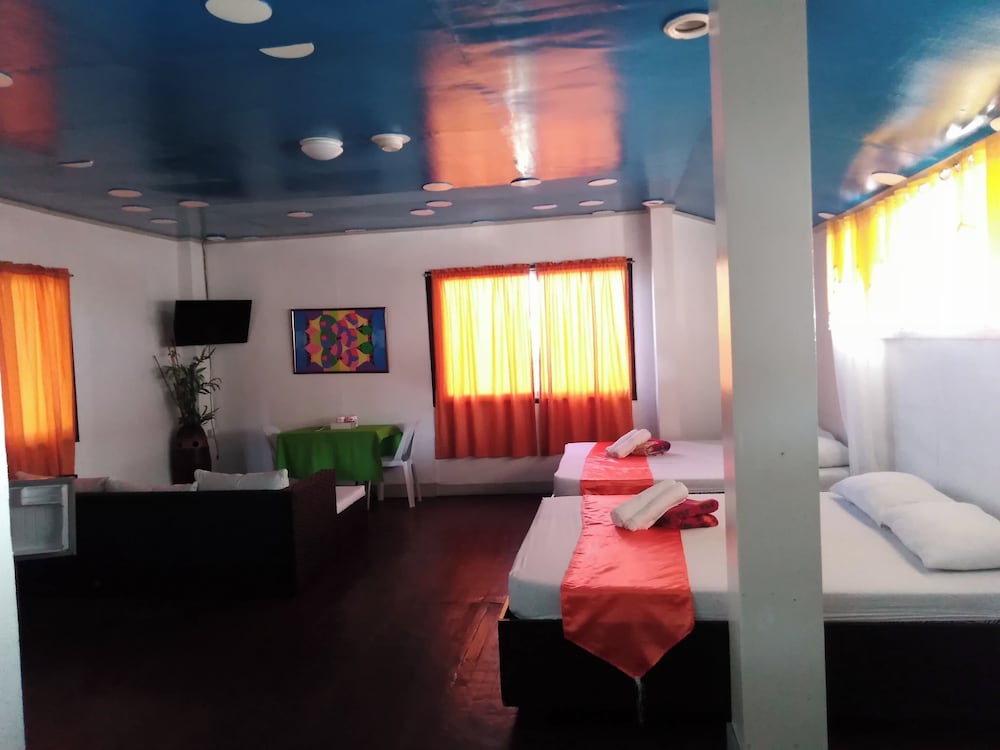 Isla Bonita Beach Resort 48/67