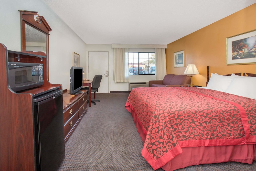 Days Inn by Wyndham Grand Junction 14/38