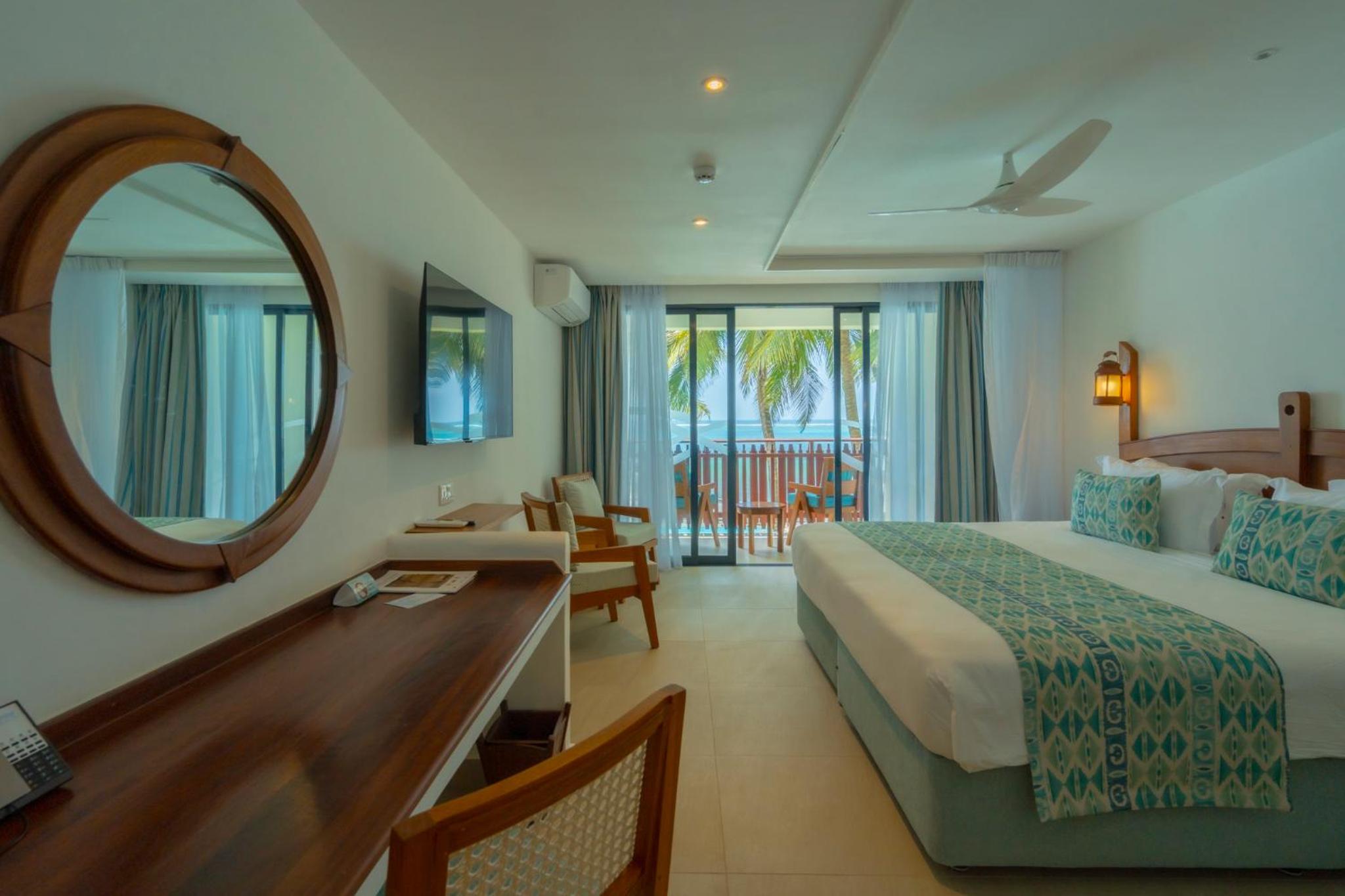 غرفة سوبيريور بسرير مزدوج بإطلالة على البحر، Voyager Beach Resort 3/8