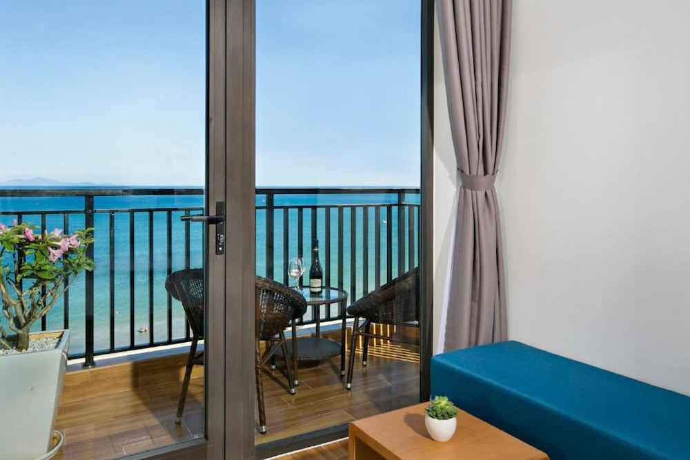 Seashore Hotel & Apartment 52/66