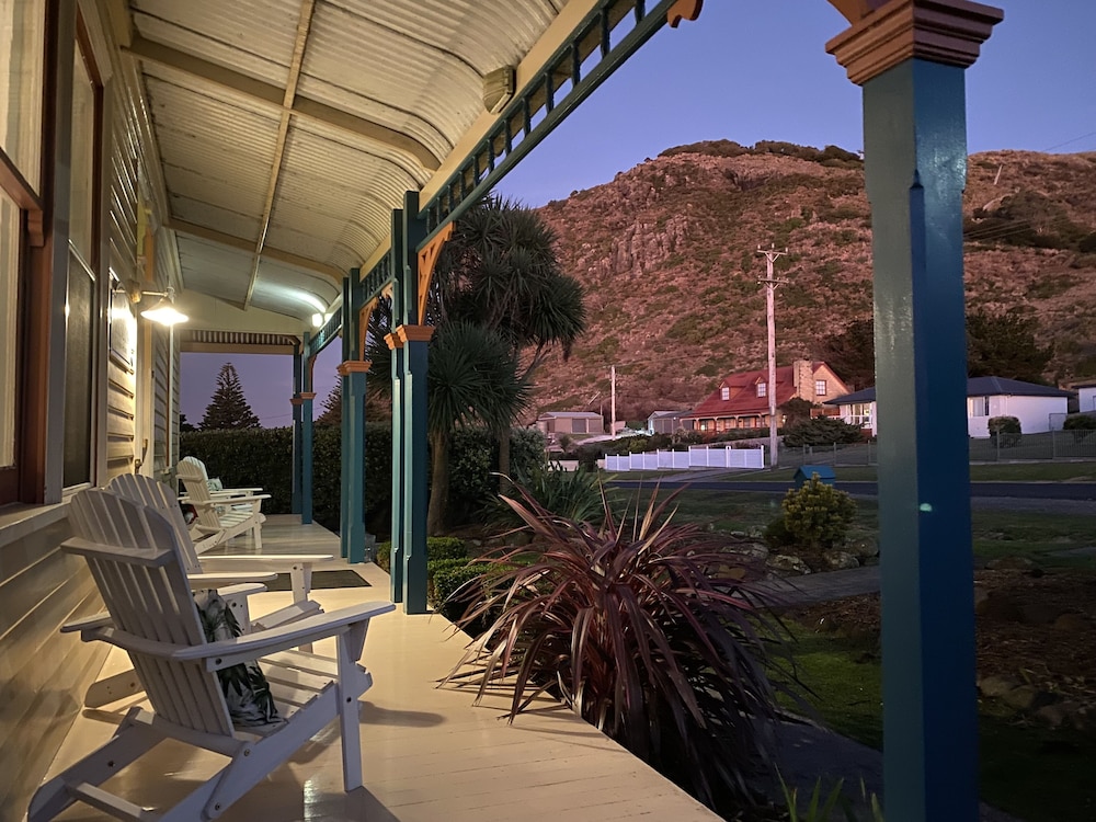 Hanlon House Bed And Breakfast 50/52