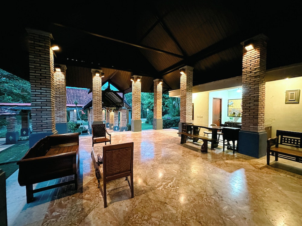 Lorin Beach Resort Belitung 40/50