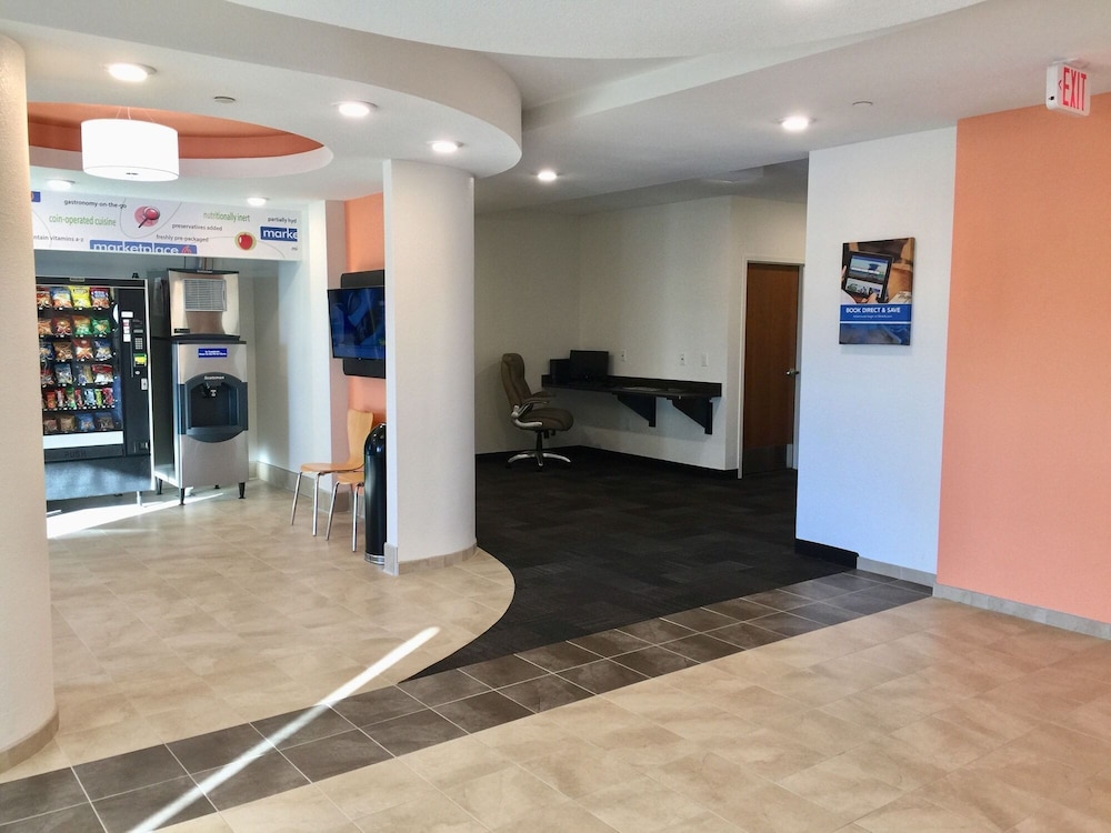 Motel6 Mankato, MN 12/60