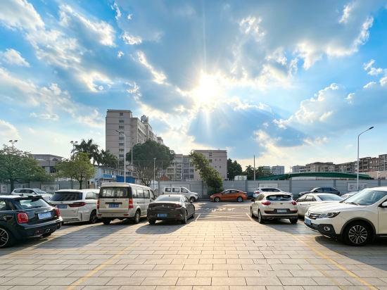 No.1 superior hotel (Dongguan Shipai Avenue store) 32/36