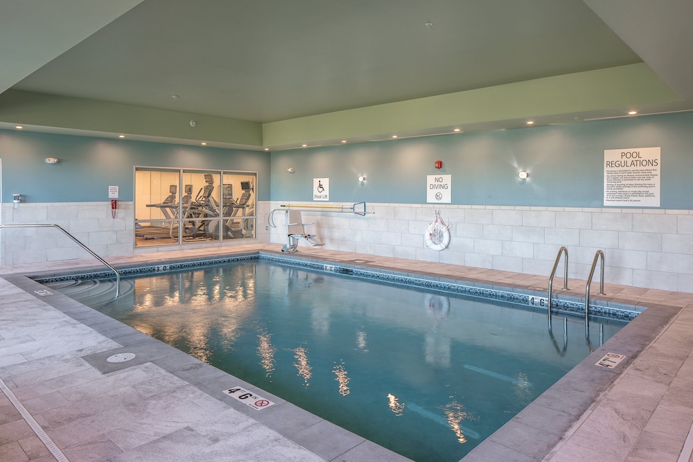 Holiday Inn Express Suites West Omaha Elkhorn 1/29