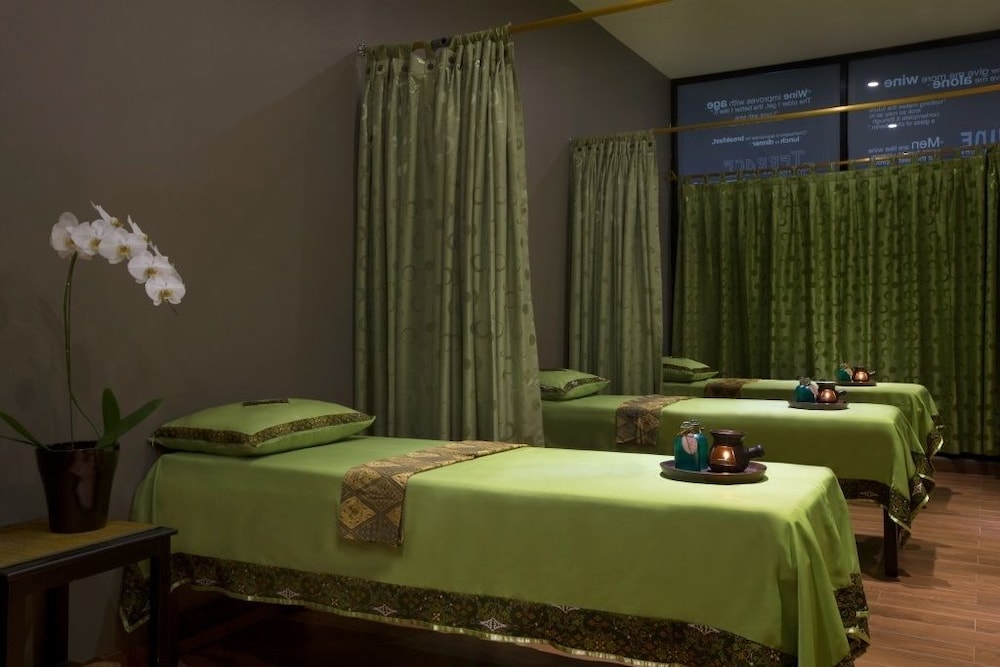 Lemo Hotel Serpong 27/62