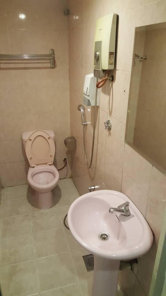 Tiong Nam Hotel 48/49