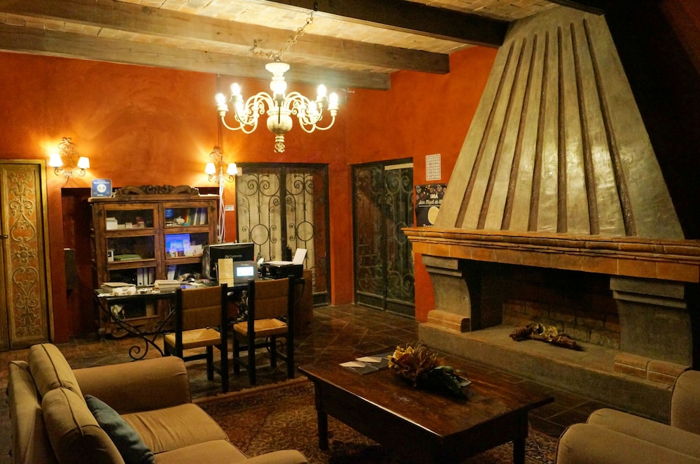 Casaluna Hotel Boutique 49/65