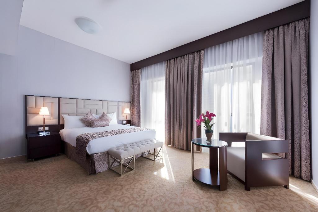 3 Bedrooms, Apartment, 2 Double and Twin Beds