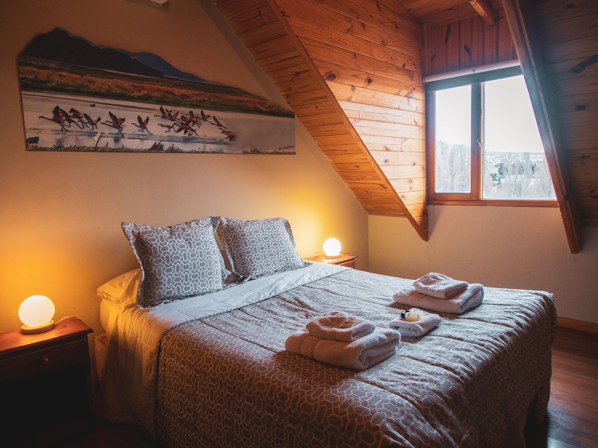 ROOM, DOUBLE BED, SHARED BATHROOM