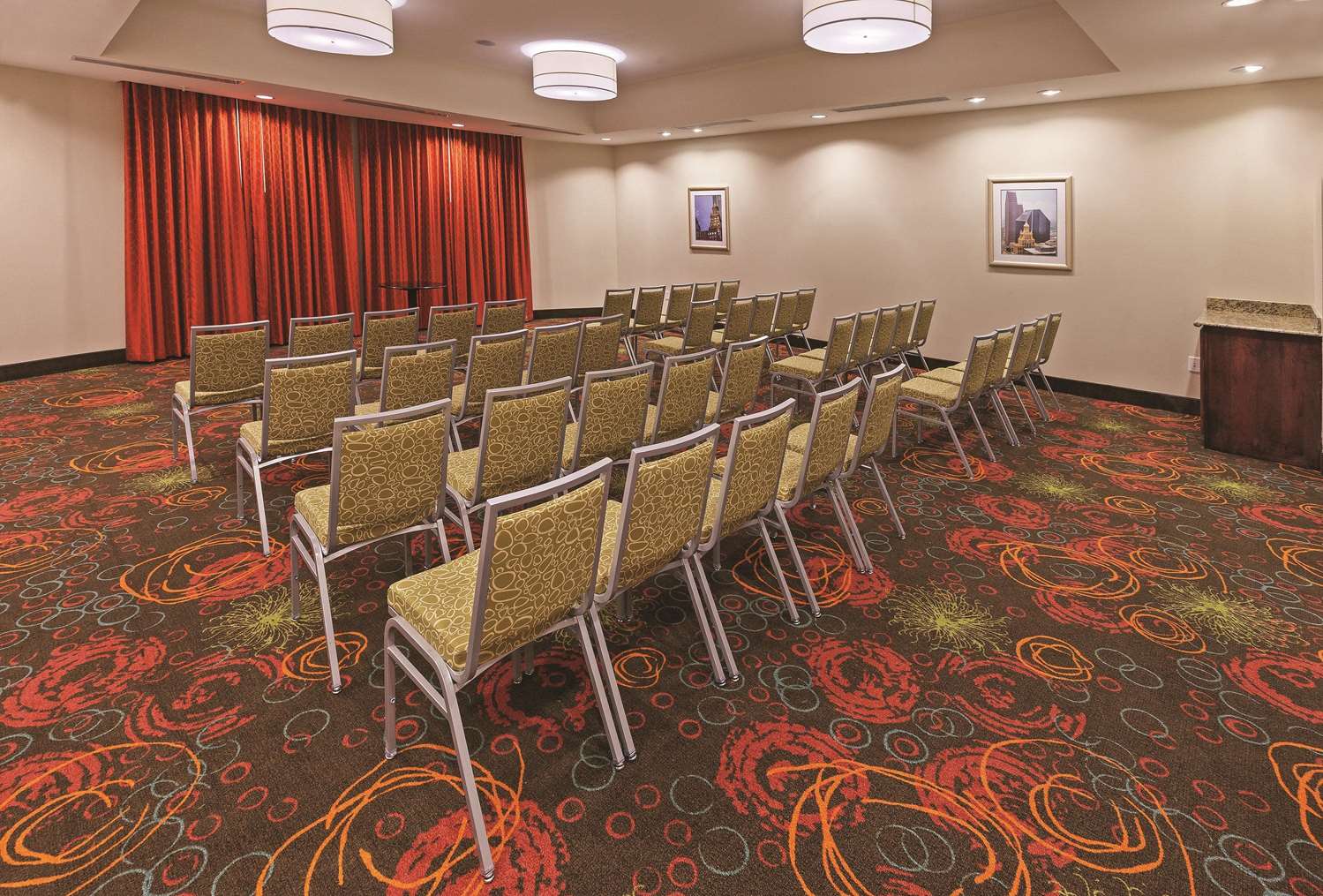 La Quinta Inn Suites Houston Willowbrook 47/61