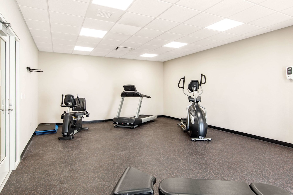 Quality Inn & Suites Carlsbad Caverns Area 29/44