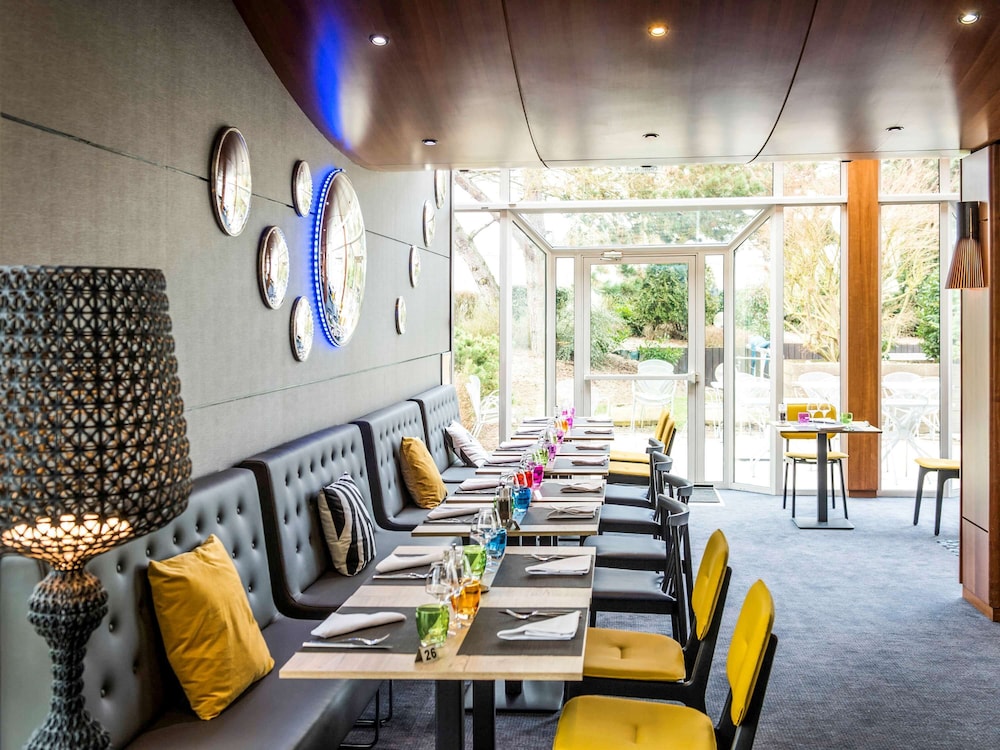 NOVOTEL CHARTRES 46/70