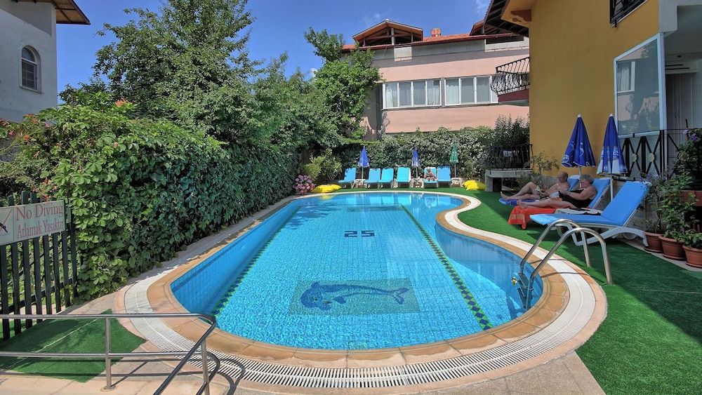 Mandal Inn Hotel 42/50