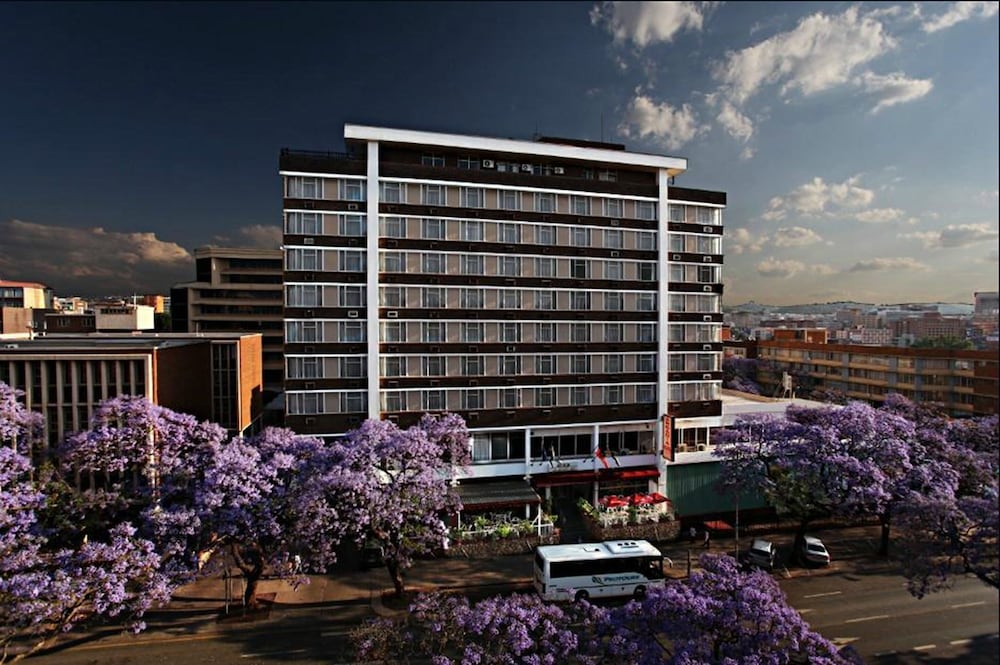 Arcadia Hotel 4/40