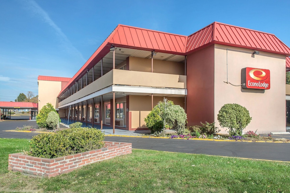 Econo Lodge West Haven 1/38