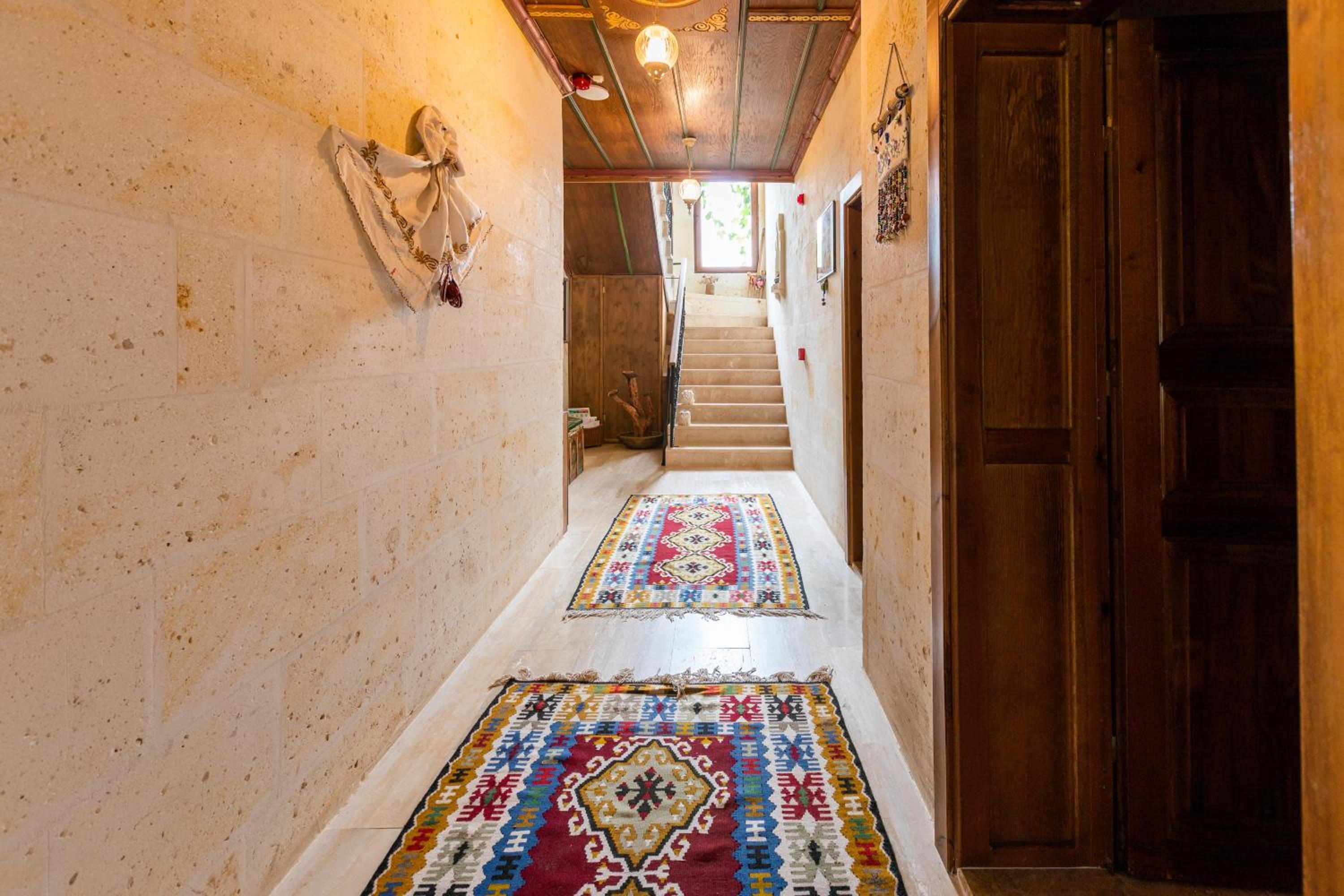 Esens Stone House 9/23