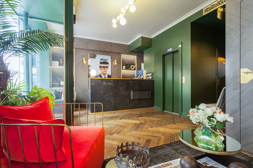 HANDSOME HOTEL BY ELEGANCIA 6/74