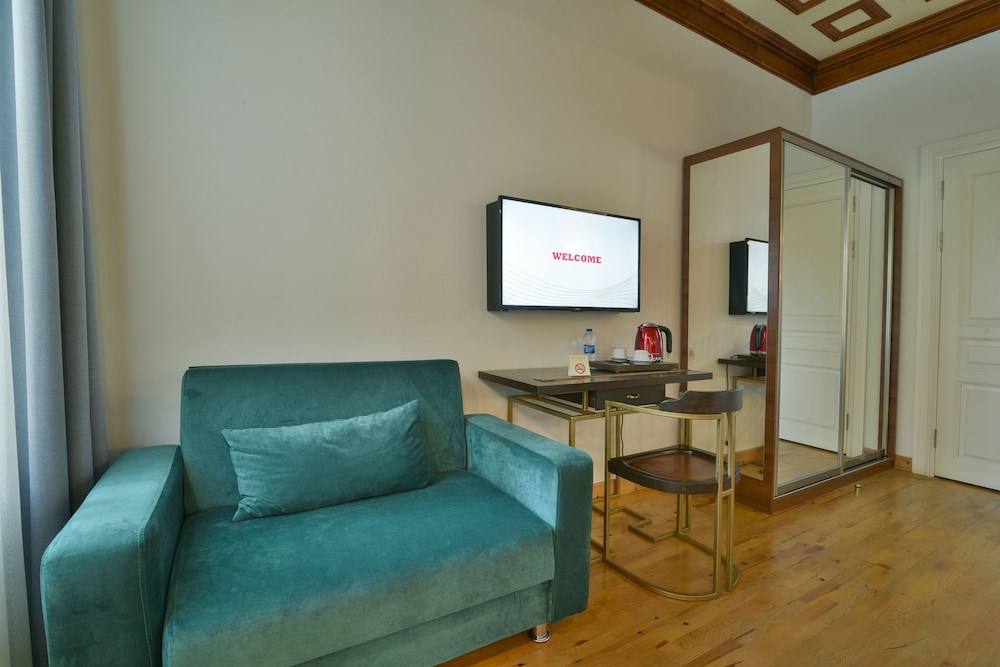 Istanbul Life Hotel 24/36