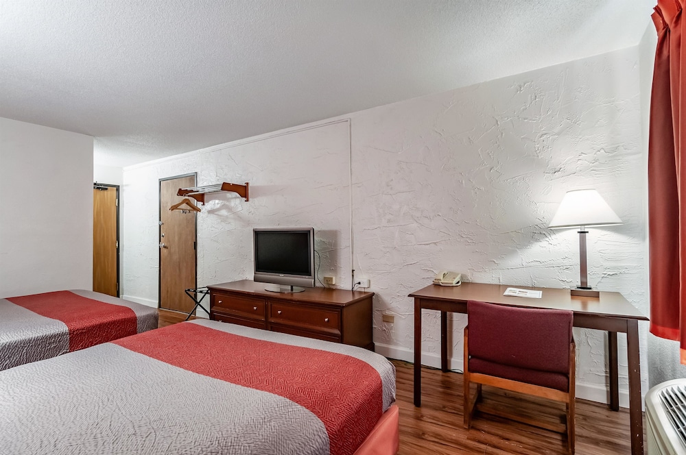 Motel6 Naperville, IL 23/44