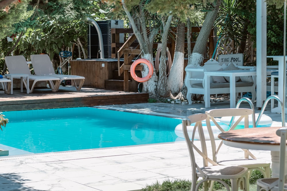 Georgias Garden by Omilos Hotels 41/50