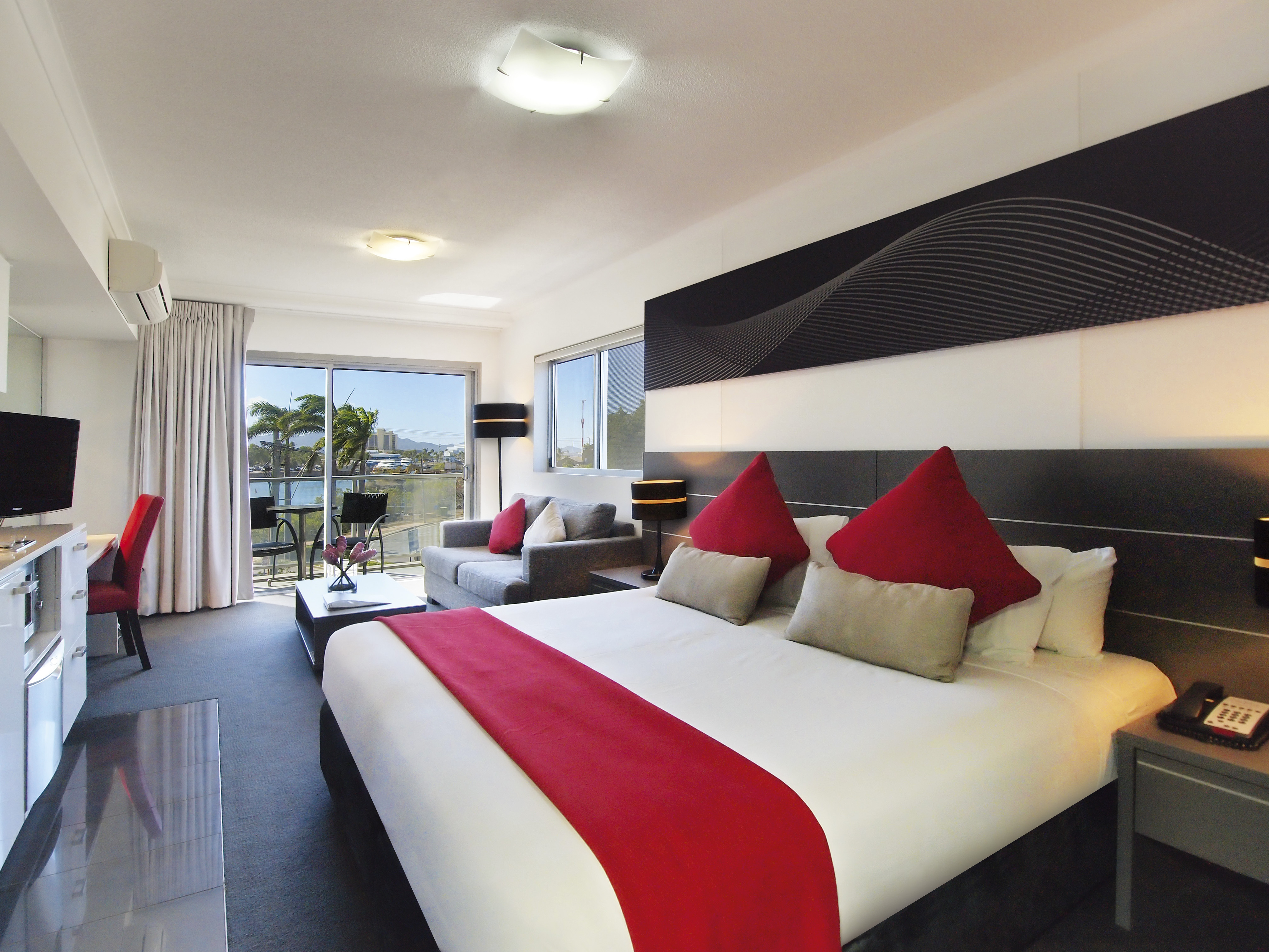 2 Bedrooms, Apartment