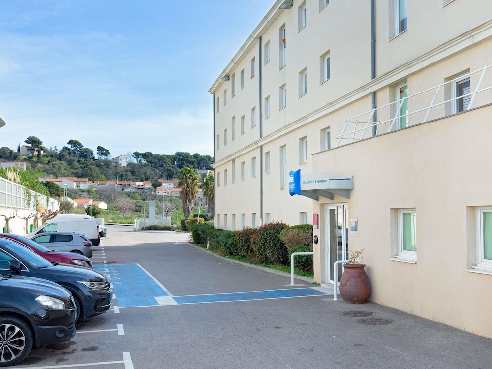 Ibis Budget Marseille L Estaque 61/72