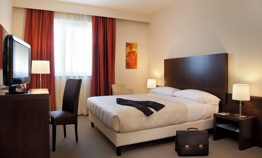 EXECUTIVE, DOUBLE BED