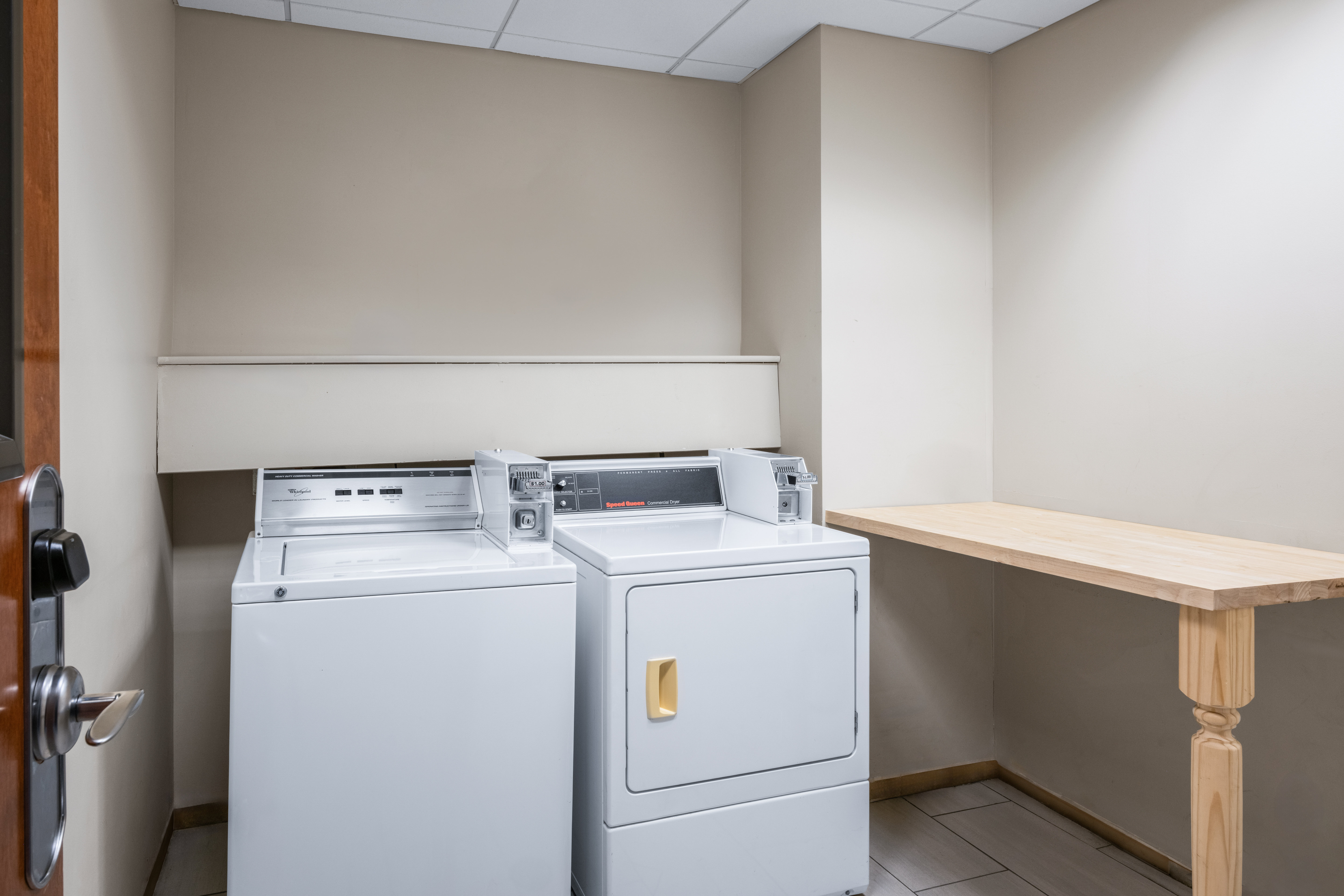 Holiday Inn Express Hotel And Suites Brookings 57/66